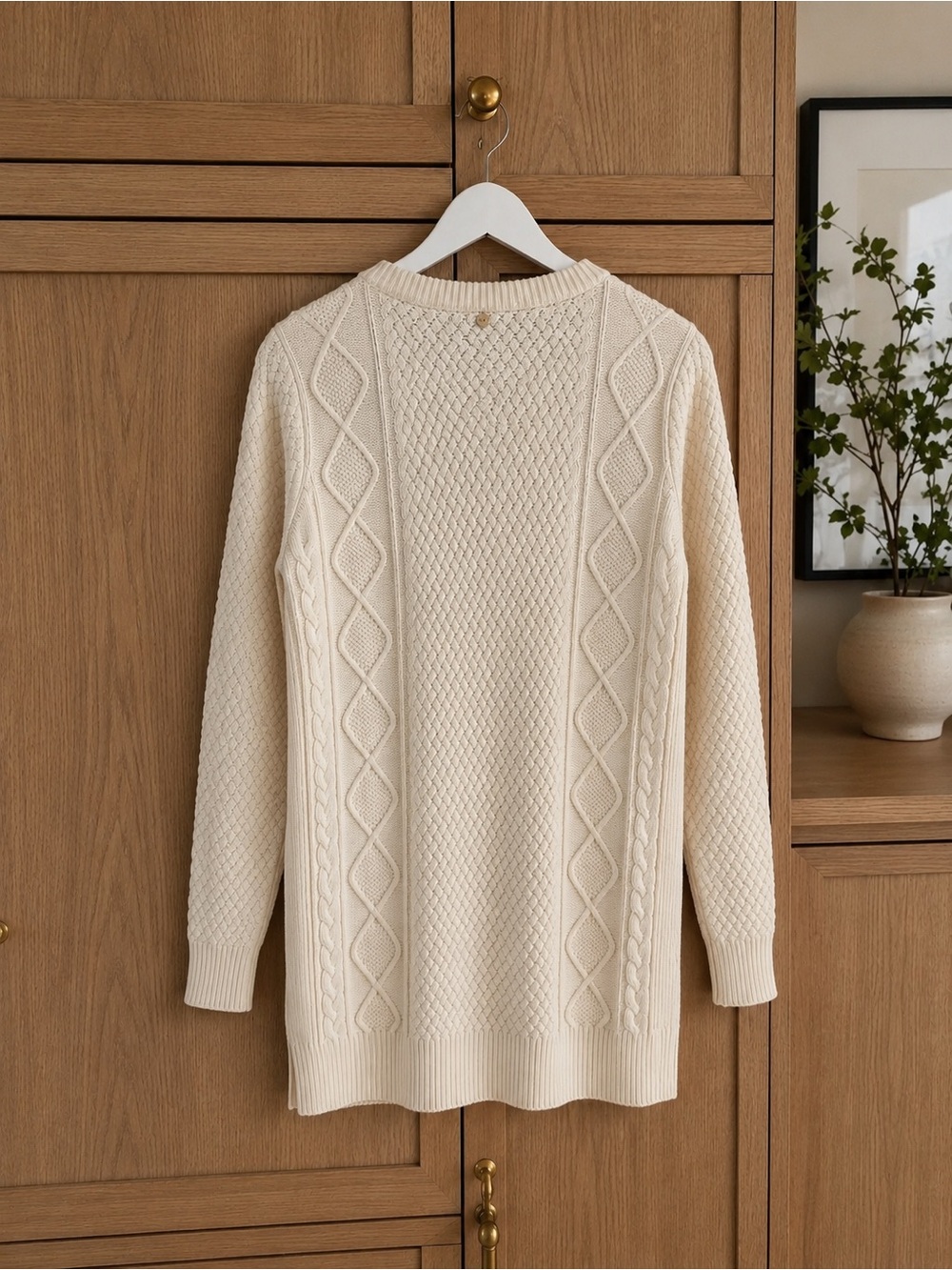 GUESS Cream Cable Knit Tunic Sweater -Side Slits - Size S - Picture 4 of 4